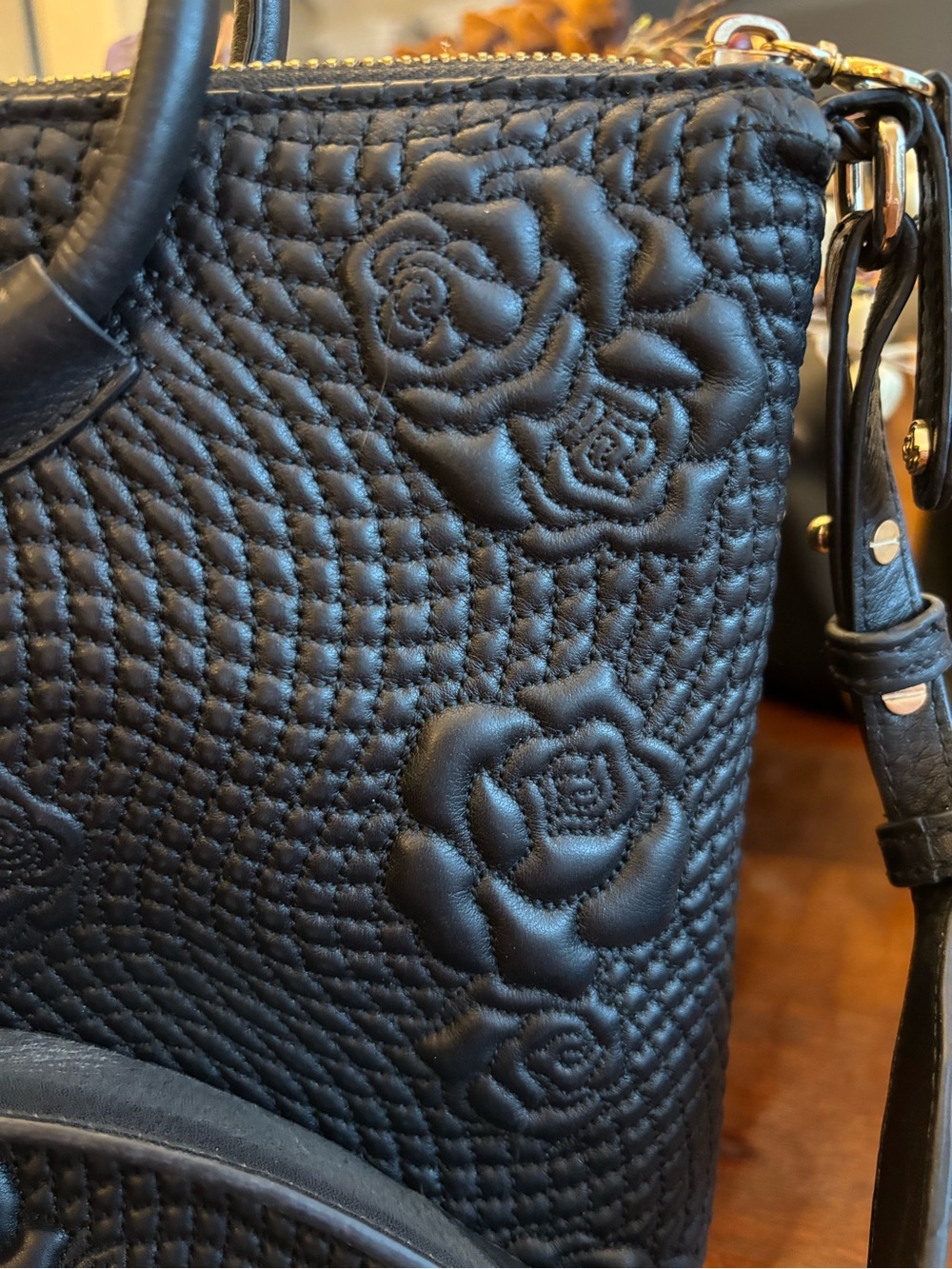 Hobo Maggie Crossbody - Picture 5 of 8
